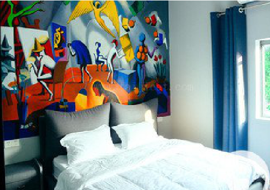 嘉鱼对于酒店的墙体彩绘而言更注重哪些方面？