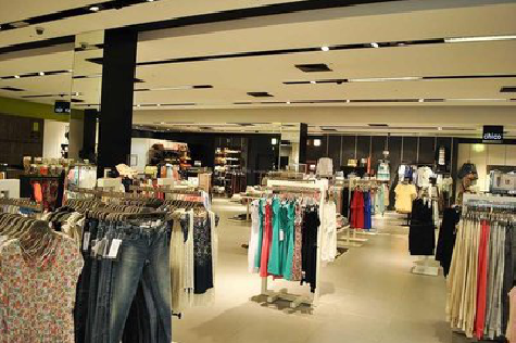 嘉鱼商场里的店面怎么装修？